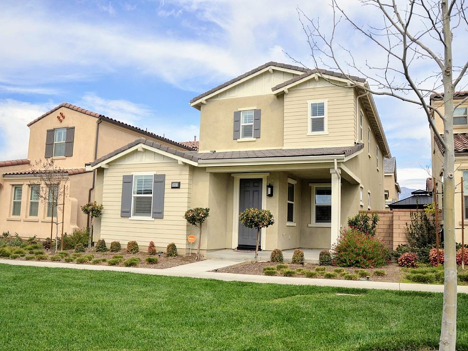 1st image of 3222 S New Haven Dr