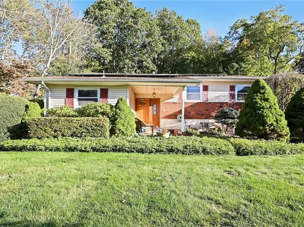 964 Chestnut Ridge Road, Chestnut Ridge, NY 10977