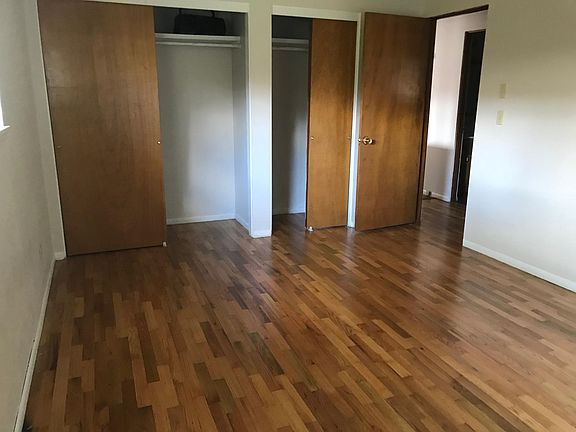 2nd image of 908 N Sheridan Ave