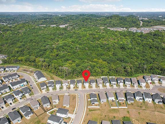 3rd image of 4401 Skyridge Dr