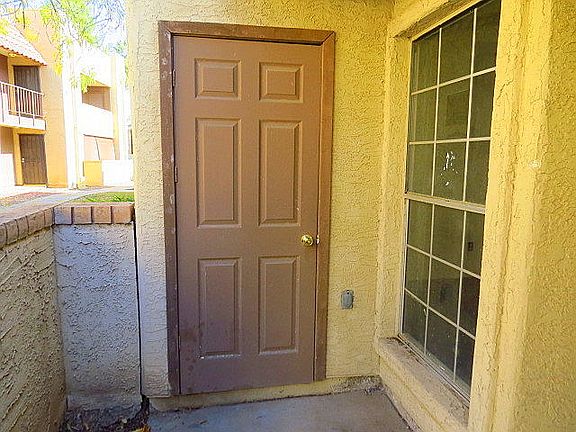 5th image of 4608 W Maryland Ave Unit 123