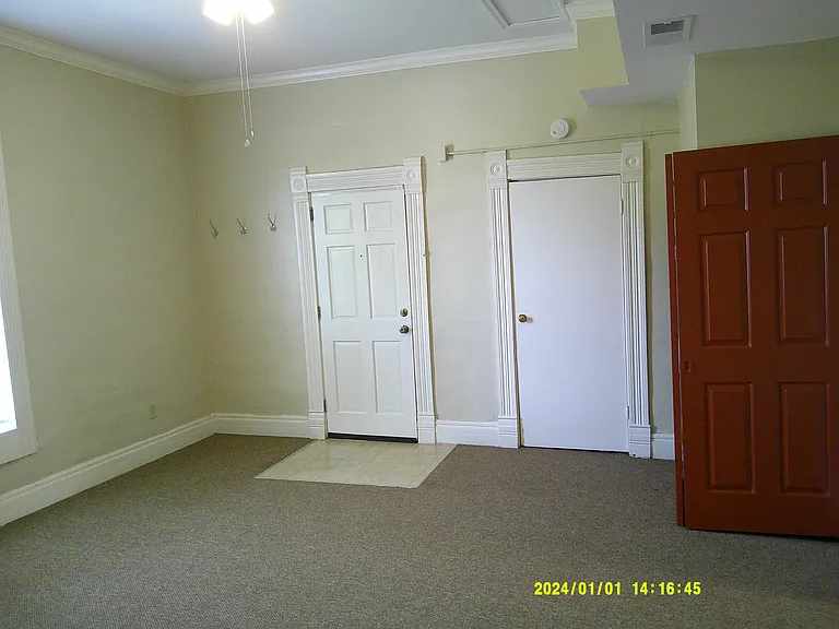 First livingroom/office