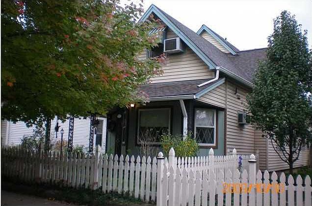 2nd image of 1134 S Reisner St