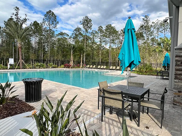 1098 Pacific Dunes Ct — Photo 32