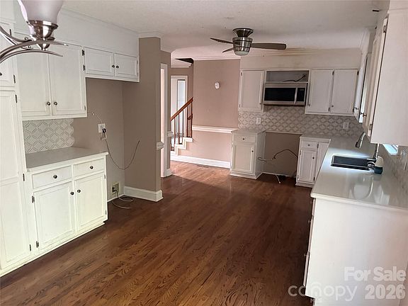5th image of 2960 8th Street Ct NE