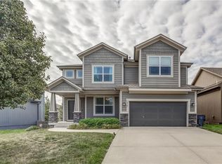 18767 W 165th St, Olathe, KS 66062