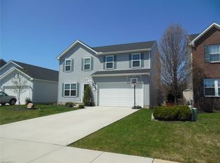 6984 Meadow Lakes Blvd, North Ridgeville, OH 44039