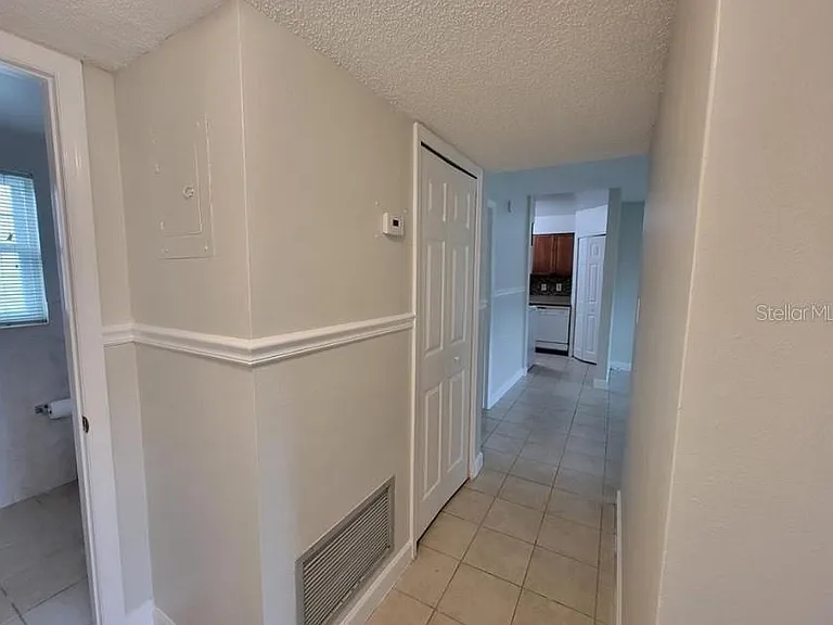 817 Sky Lake Cir #A — Photo 7