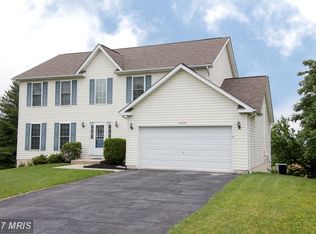 2838 Graybill Ct, New Windsor, MD 21776