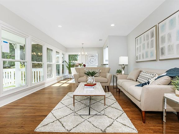 5th image of 4616 Hinson Pl