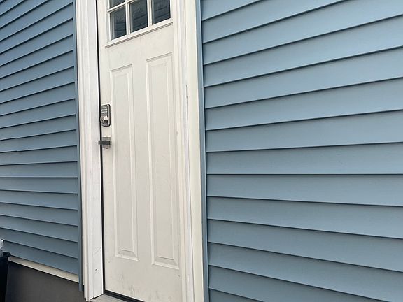 4th image of 110-33 207th St