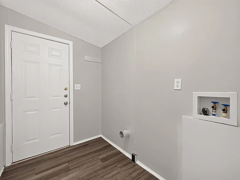 20306 Mountaindale Dr — Photo 22