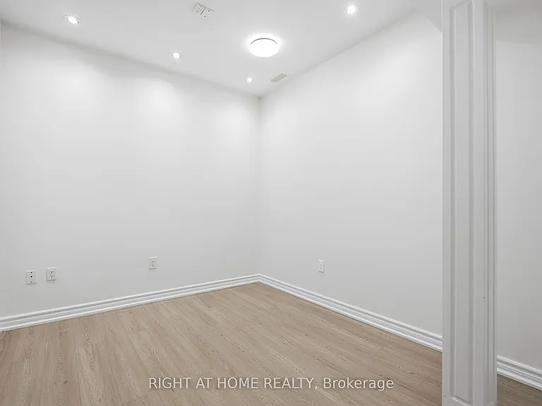 201 Donald Sim Ave #BASEMENT — Photo 23