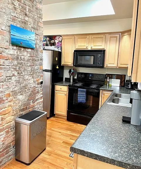 1026 Paradrome St #2 — Photo 8