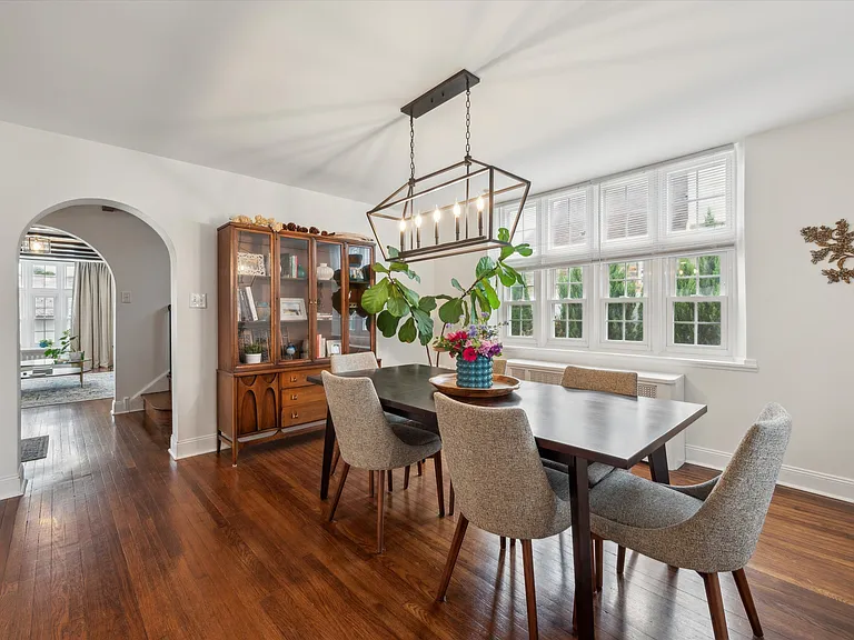504 Gainsboro Rd — Photo 9