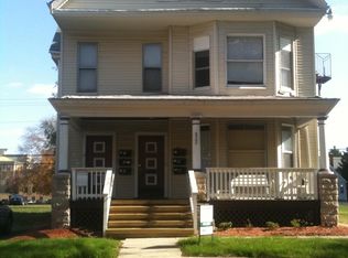 822 S 4th St APT 2, Springfield, IL 62703