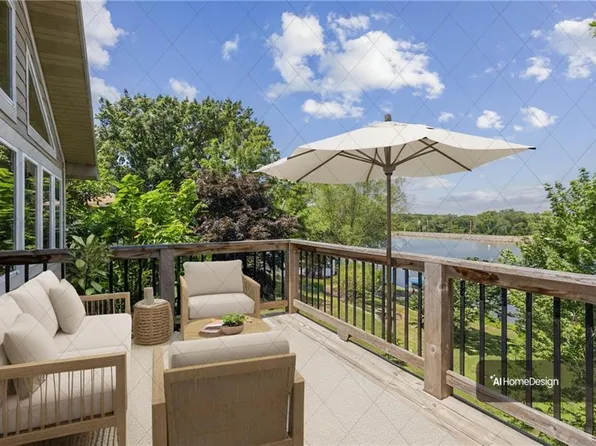 14 Emerald Shore Dr, Lake Tapawingo, MO 64015