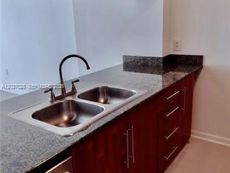 1200 Brickell Bay Dr #2005 — Photo 5
