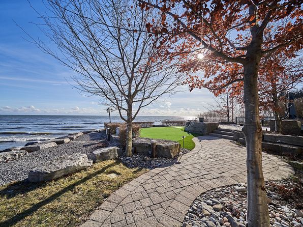 14 Ontoro Blvd, Ajax, ON L1Z 1X6