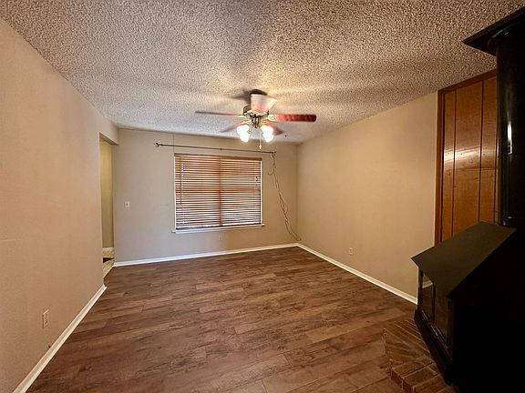 3rd image of 4716 Langford Ln