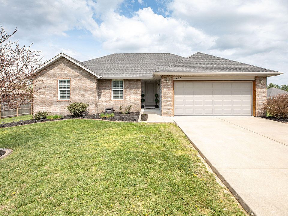 1st image of 237 Maplewood Drive