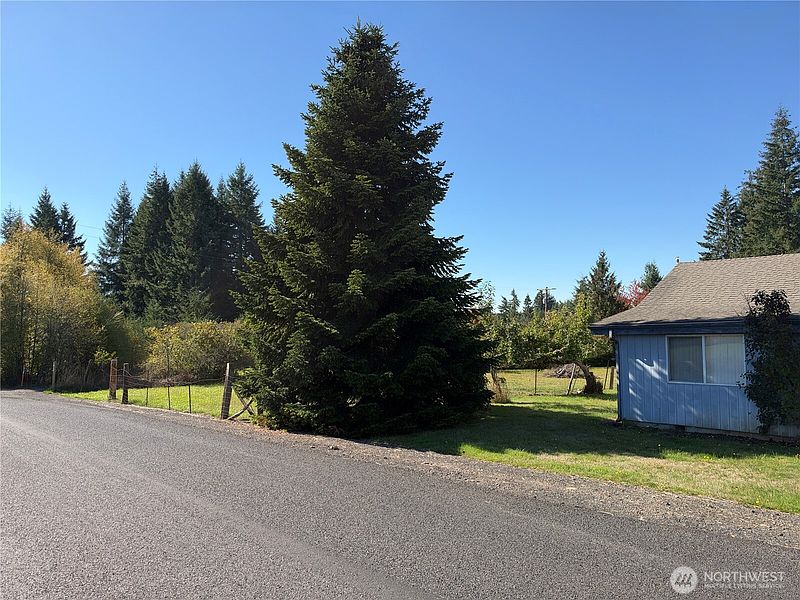 3rd image of 166 Allman Road