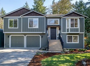 1317 205th Ave E, Lake Tapps, WA 98391