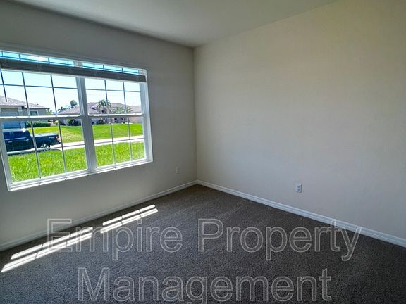 3rd image of 603 NW 20th St