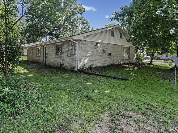 4th image of 4026 Alby St