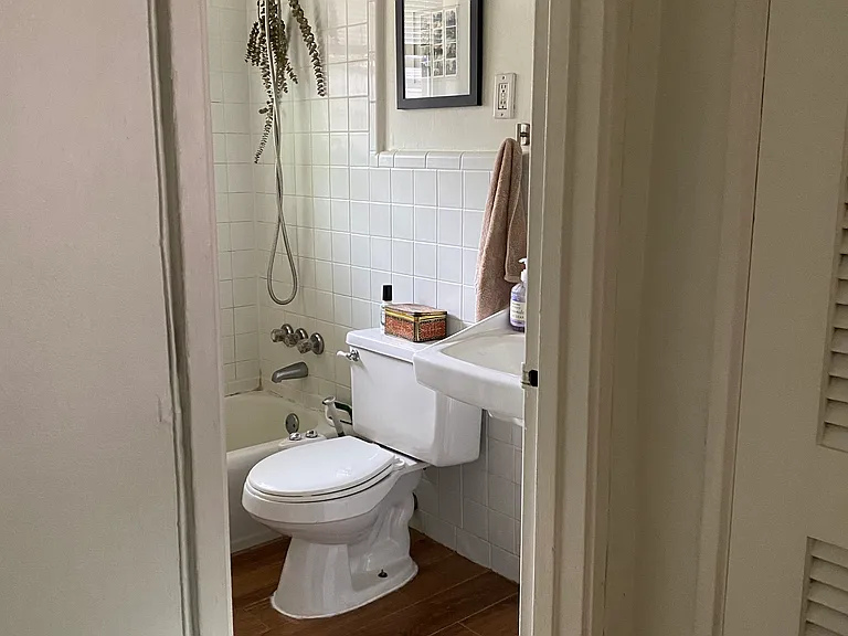 821 Durant Pl NE #3 — Photo 10