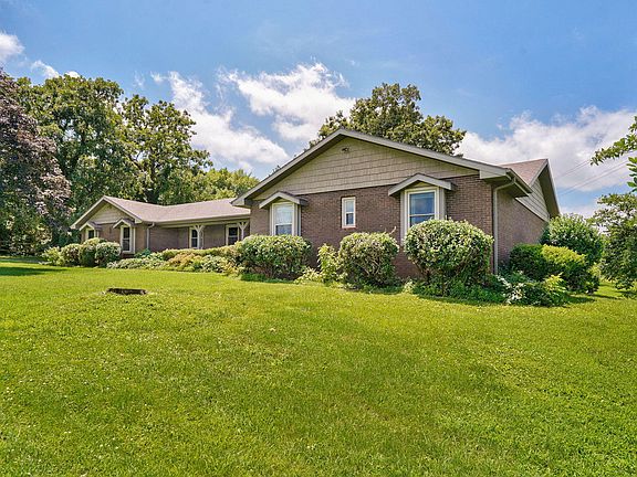 3rd image of 4789 S Farm Road 193