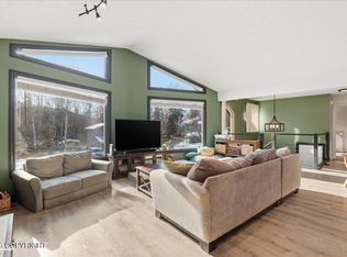 9607 Saint George Cir, Eagle River, AK 99577