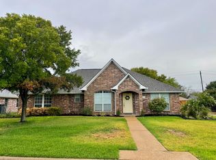 4600 Kensington Rd, Bryan, TX 77802