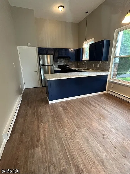 2 bed, 1.5 bath, $1,950 — Photo 4