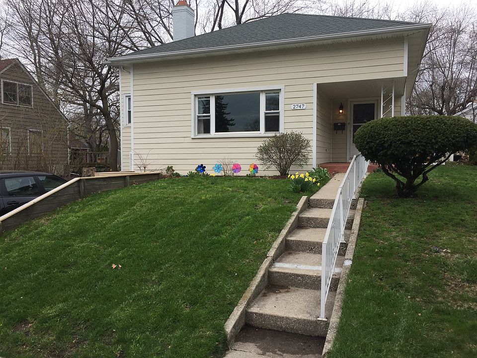 2nd image of 2747 Electric Ave