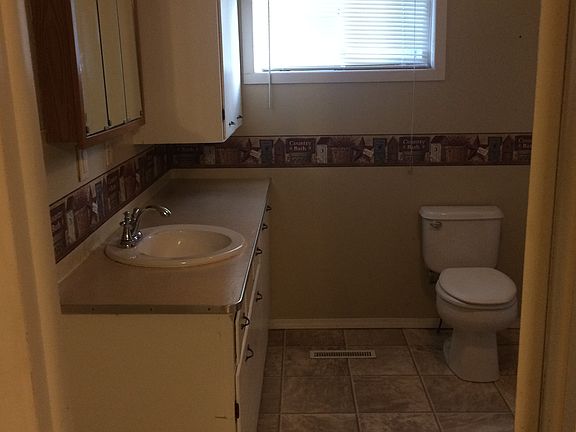 4th image of 1035 N 9th St