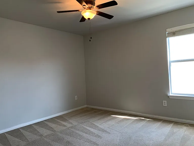 9113 Hope Dr — Photo 10
