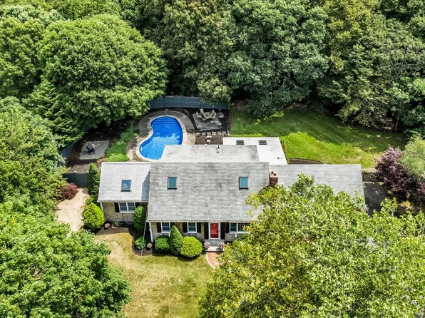 46 Marie-Ann Terrace, Centerville, MA 02632