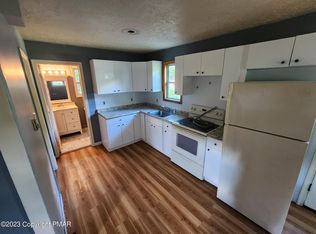 1676 Moonbeam Ter, Tobyhanna, PA 18466