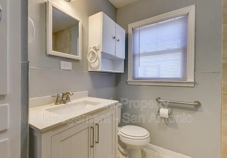 1322 W Malone Ave — Photo 9