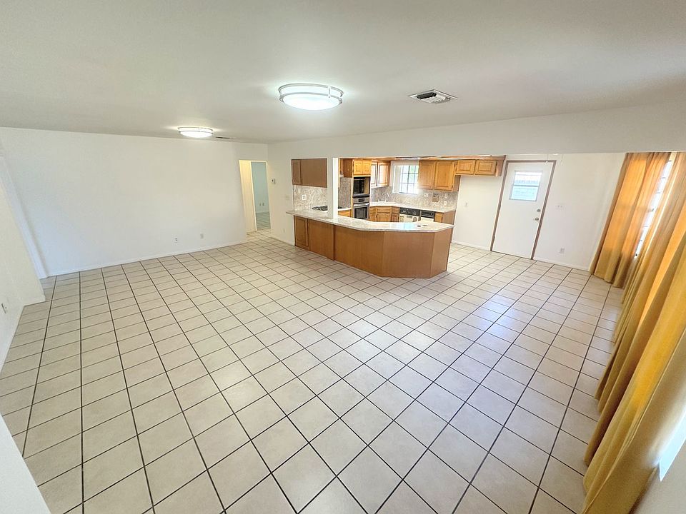 1st image of 12155-12157 Vanowen St #5