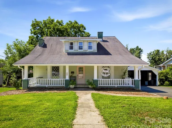 115 Evans St, Morganton, NC 28655
