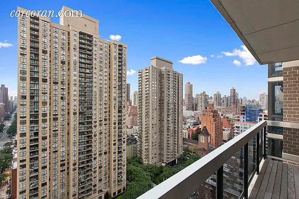 Rented by Corcoran | media 21