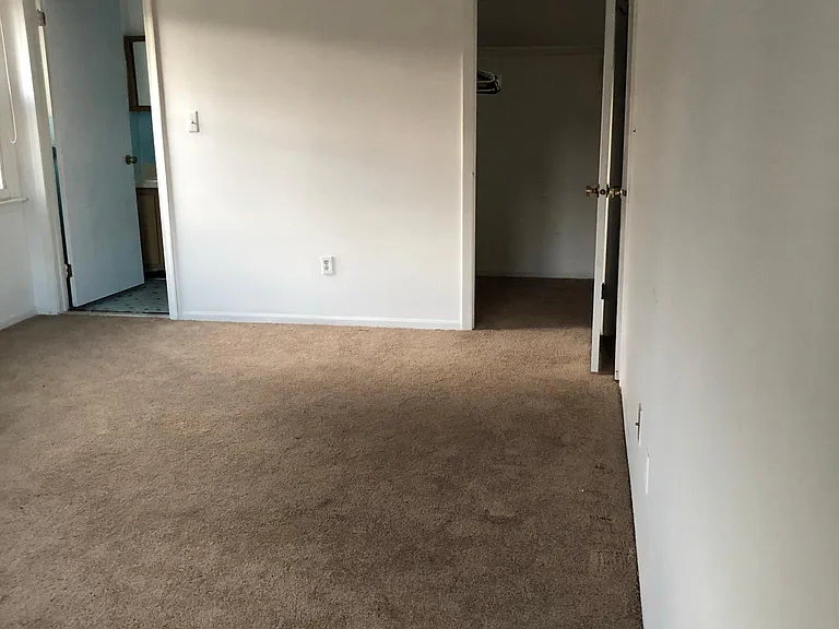 101 Beverly Hills Ter #J — Photo 8