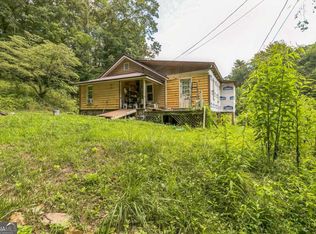 122 Walker Valley Ln, Ellijay, GA 30540