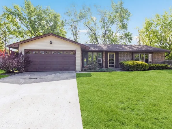 1179 Pegwood Dr, Streamwood, IL 60120