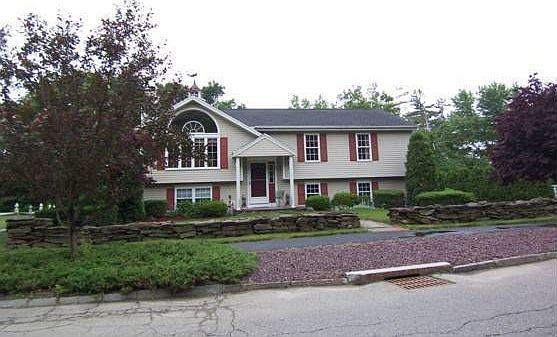 2nd image of 23 Moreland Green Dr