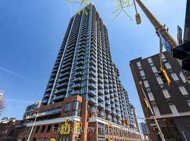 75 James St S