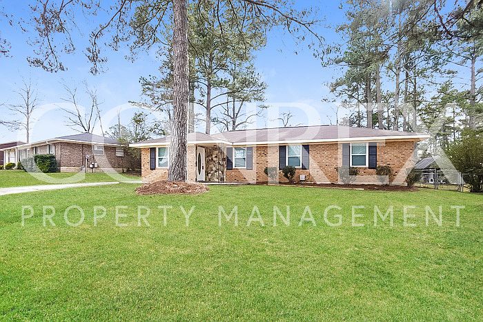 1st image of 4056 Briarwood Dr