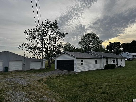 2nd image of 307 W Wyatt St #42411